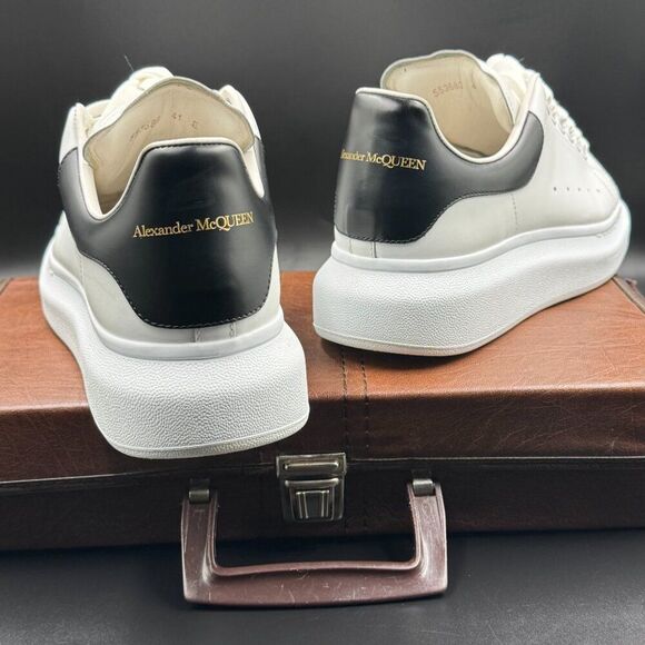 AUTHENTIC - Alexander McQueen Oversized Sneaker - Picture 12 of 12